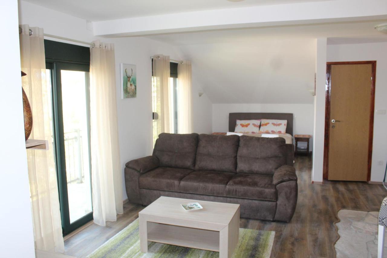 Forest Apartments Котор Екстериор снимка