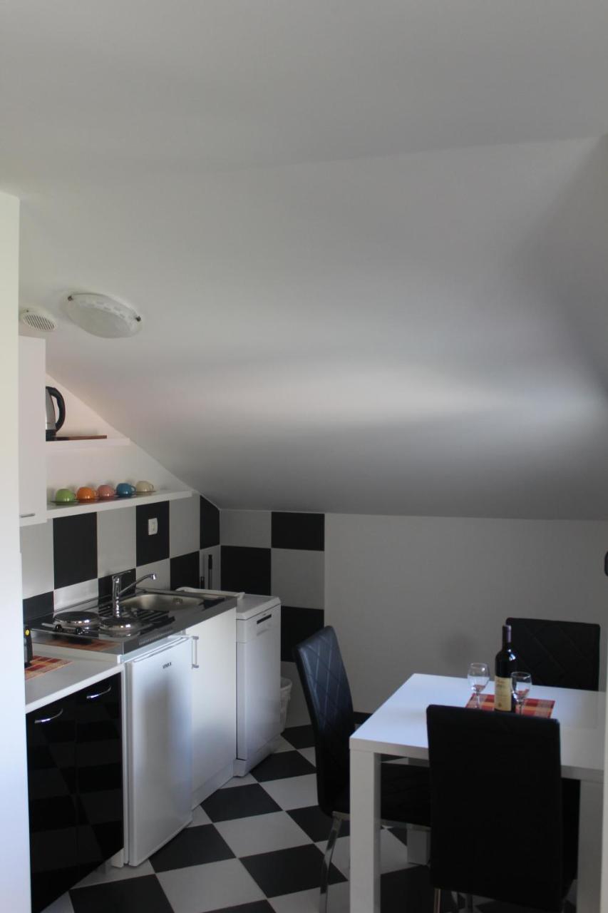 Forest Apartments Котор Екстериор снимка